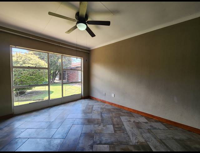 2 BEDROOM TOWNHOUSE FOR SALE IN THREE RIVERS